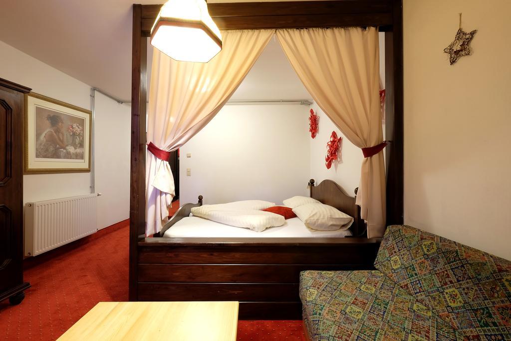 Alpenhotel Marcius Sonnenalpe Nassfeld Phòng bức ảnh