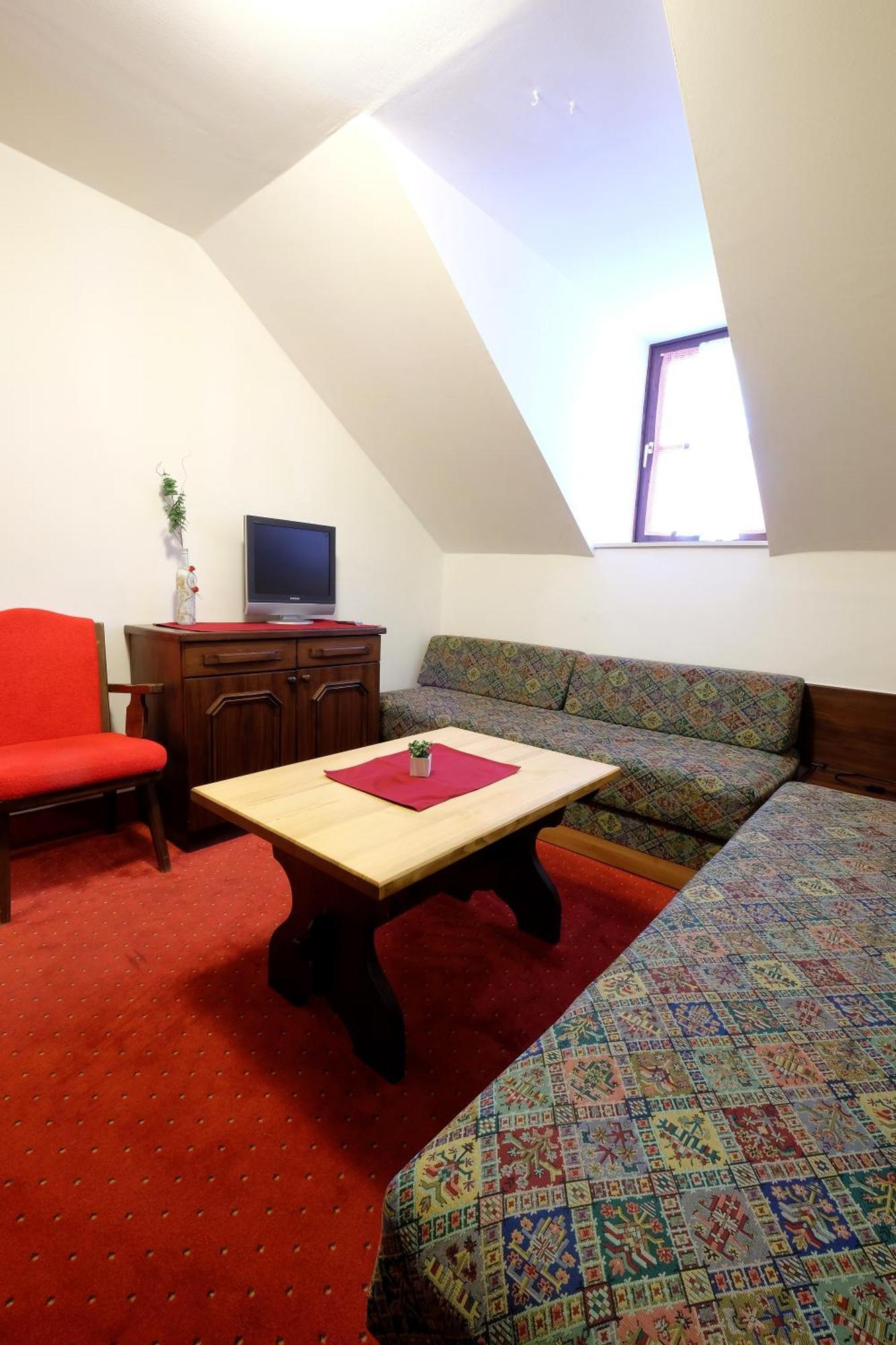 Alpenhotel Marcius Sonnenalpe Nassfeld Phòng bức ảnh